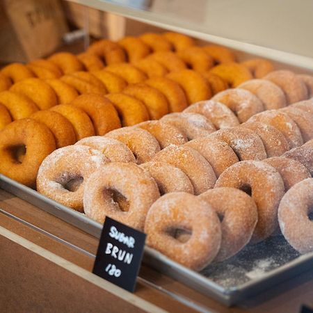 Hostel Ini Kobe & Brun Donut Cafe Exterior foto