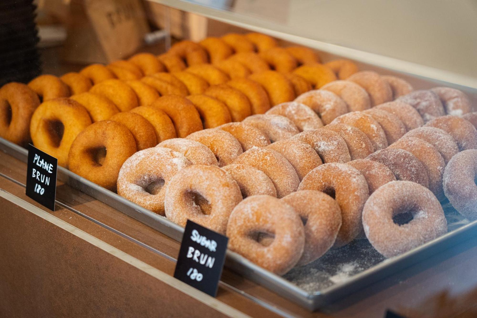 Hostel Ini Kobe & Brun Donut Cafe Exterior foto